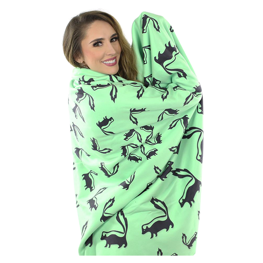 Skunk Fleece Blanket - Black on Green - SummerTies