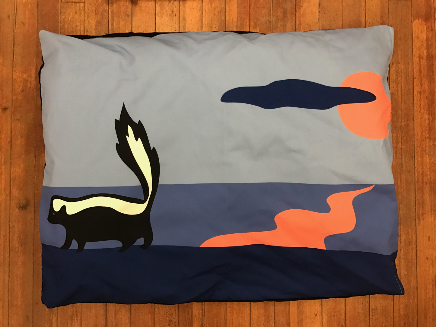 Skunk Dog Bed - SummerTies