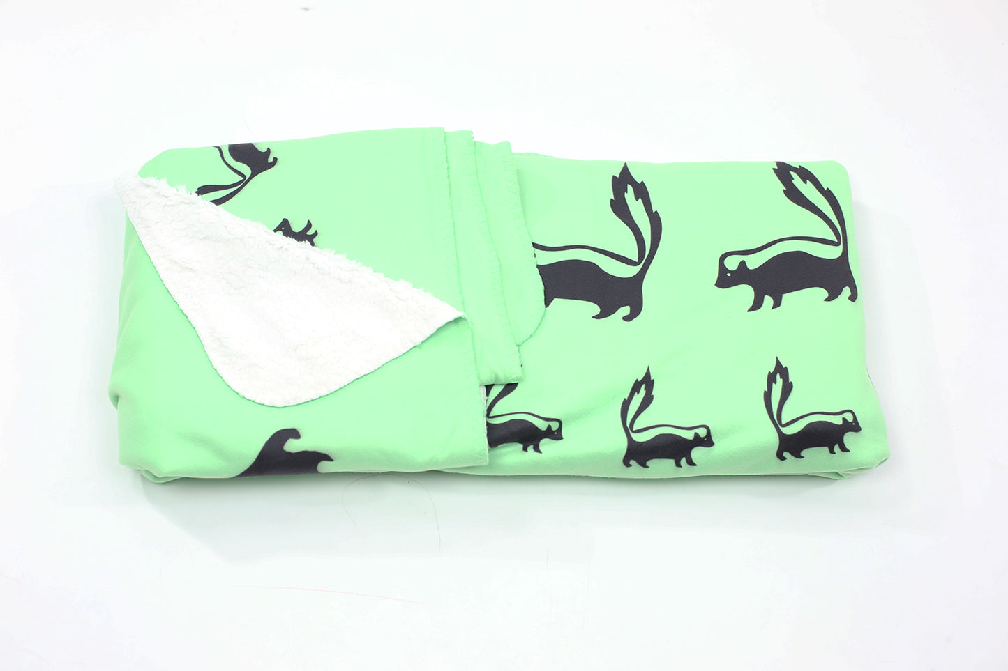 Skunk Fleece Blanket - Black on Green - SummerTies